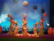 Golden Bell Show in Hanoi - Traditional Dances and Songs