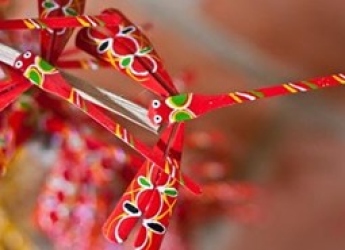 ベトナムで第２の古いお寺「タイーフオン寺」を巡り、竹とんぼ作りを体験